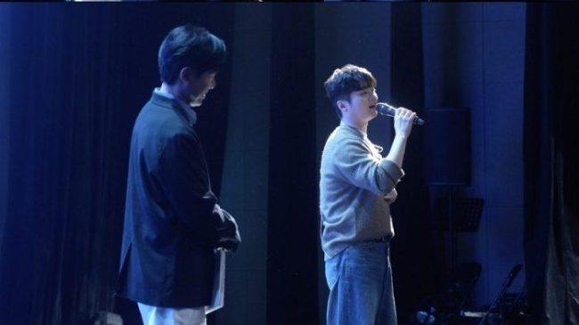 황가람 첫 팬미팅 '떼창+오열' 현장… '나는 반딧불' 미공개 버전에 팬들 "미쳤다"