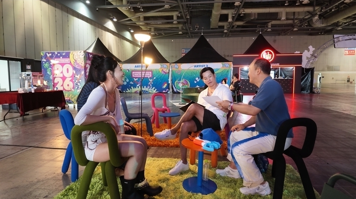 무엇이든 해줄지니 비서진 1회 이서진도 몰랐던 비비 ‘밤양갱’ 세대 차이
